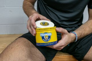 Září je zpět a s ním i tvůj čas připravit se na sezónu! 🎯 Nezapomeň na tu nejlepší pásku.👇 👉 www.howieshockeytape.cz #tape...